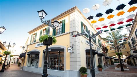 outlet malaga plaza mayor.